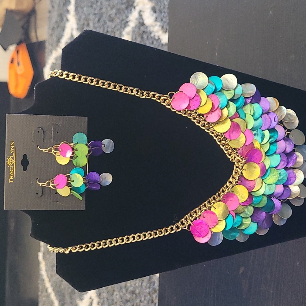 Traci Lynn Calypso Necklace,Earrings & Bracelet Set...( 3 piece set)
